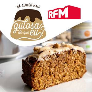 HÁ ALGUÉM MAIS GULOSA DO QUE EU? - Bolo de Cenoura, Coco e Manteiga de Amendoim