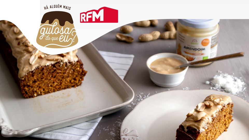 Bolo de Cenoura, Coco e Manteiga de Amendoim_imgCake