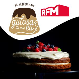 HÁ ALGUÉM MAIS GULOSA DO QUE EU? - BOLO DE COCO E FRUTOS VERMELHOS (SEM AÇÚCAR REFINADO E SEM GLÚTEN)