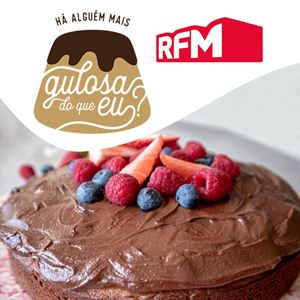 HÁ ALGUÉM MAIS GULOSA DO QUE EU? - BOLO DE LEITE CONDENSADO, CHOCOLATE E FRUTOS VERMELHOS