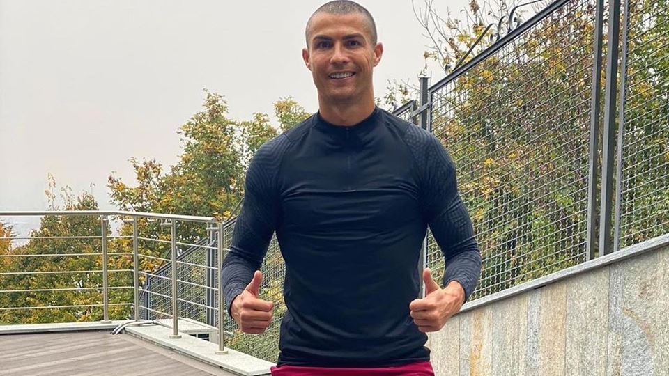 Nem o coronavírus o pára: Cris...