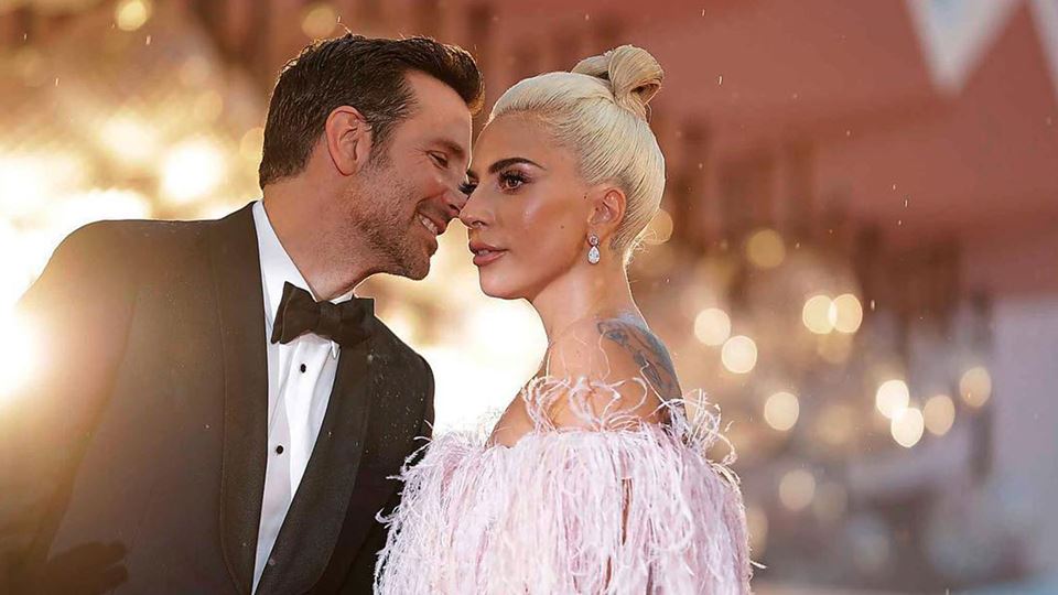 Clima Entre Bradley Cooper e L...