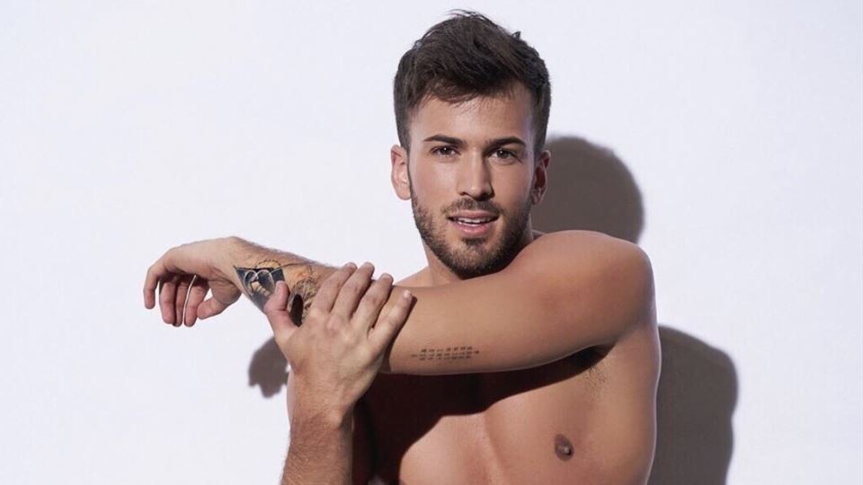 David Carreira lê comentários ...