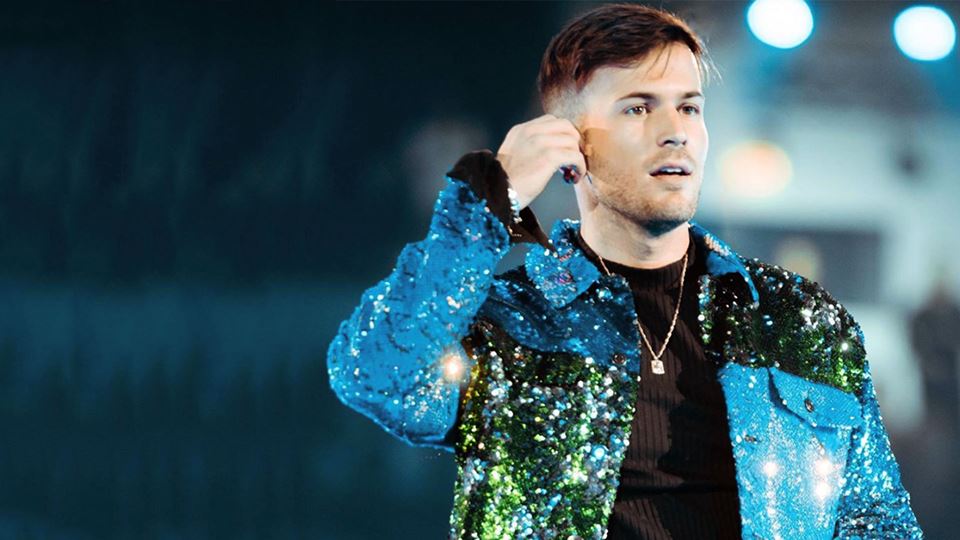 Quem sai aos seus... esgota a ...