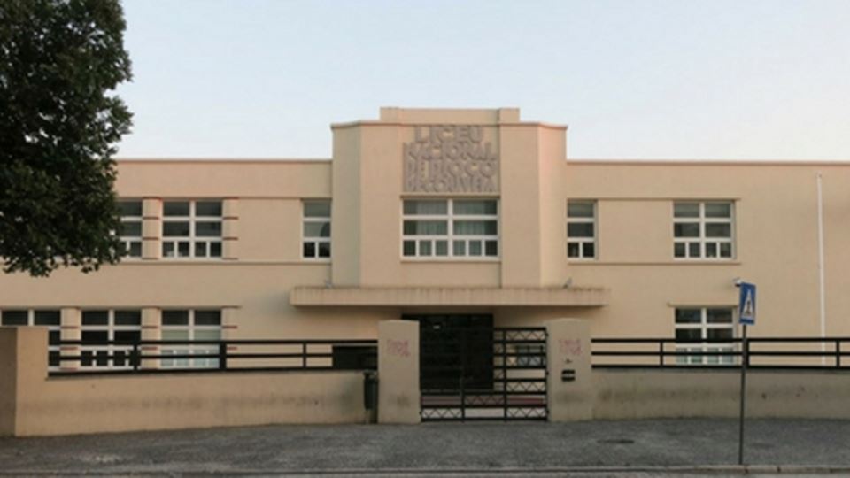 De "Liceu de Beja" a Escola Se... De "Liceu de Beja" a Escola Se...