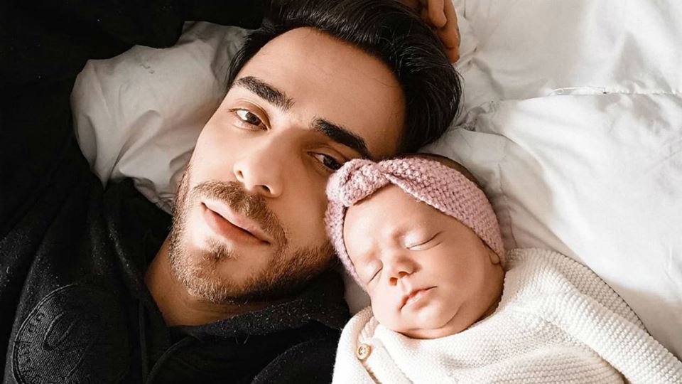 Diogo Piçarra canta para a fil...