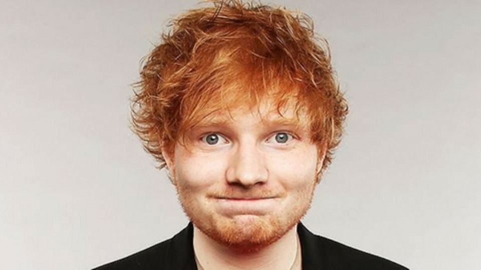 Ed Sheeran compra 3 casas de u...