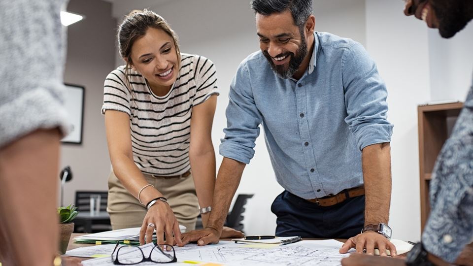 Trabalhar de pé é mais benéfic... Trabalhar de pé é mais benéfic...