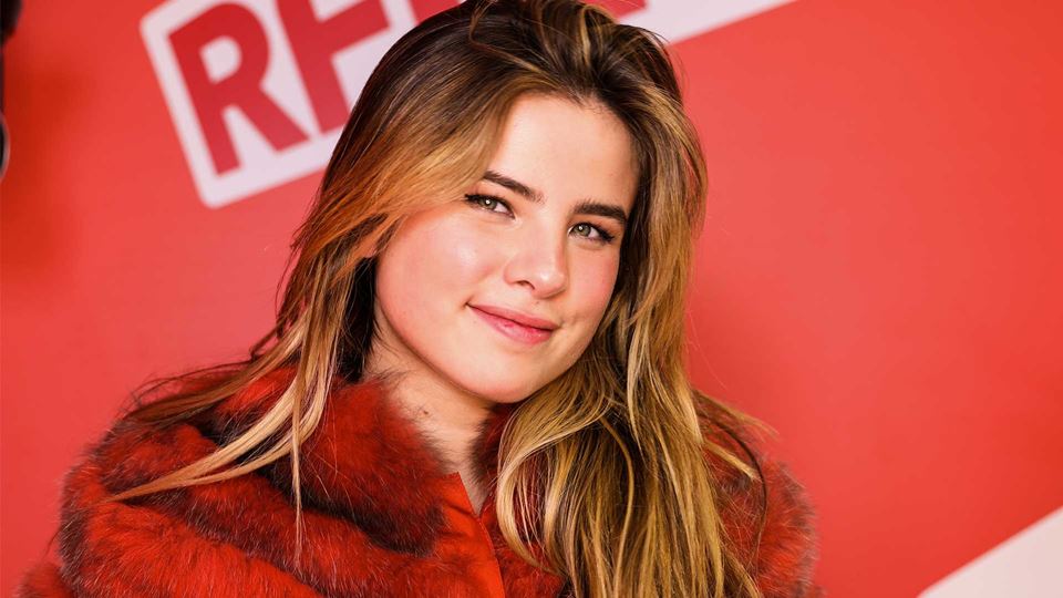 Giulia B canta Menina Solta no...