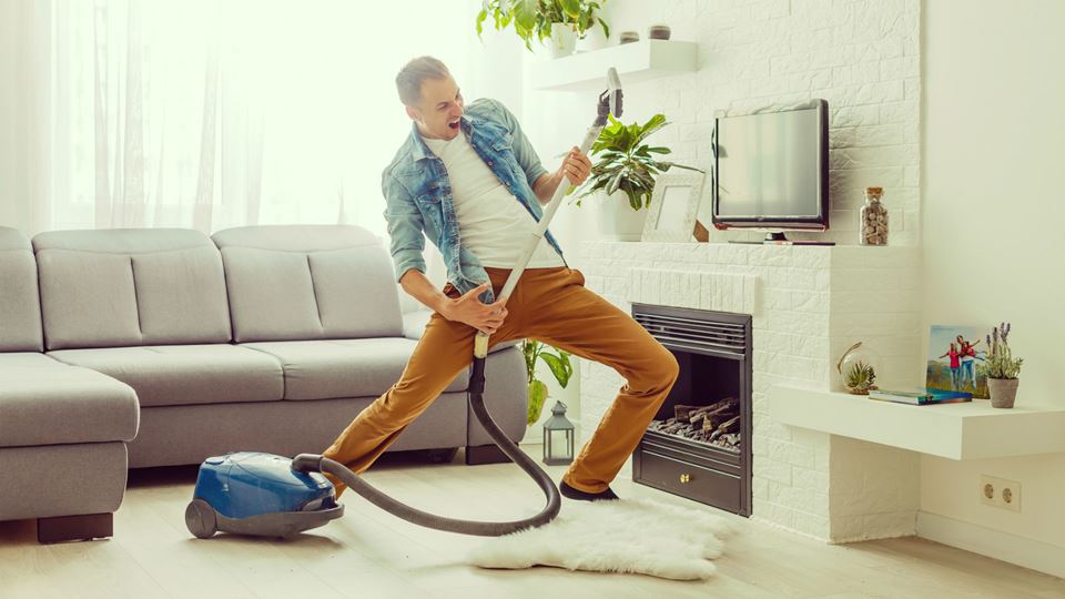 Homens que gostam de limpar a ...