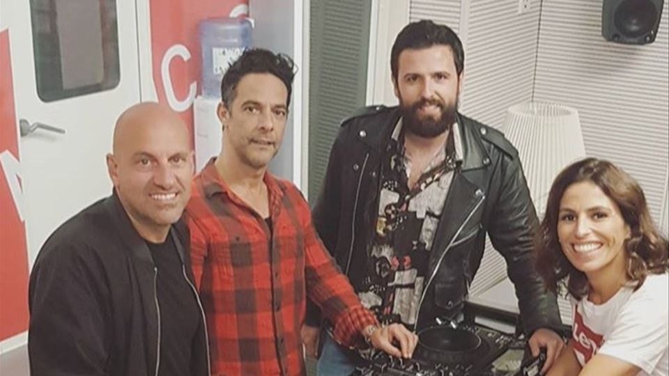 José Coimbra liga para os BFFs... José Coimbra liga para os BFFs...