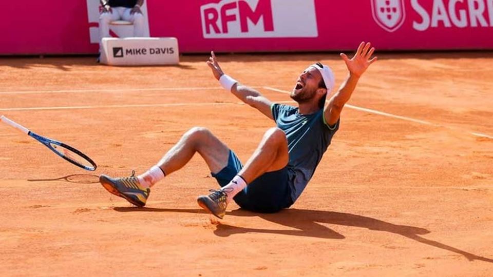 João Sousa vai "voltar com tud...