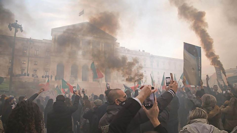 Elementos do movimento “Sobrev...