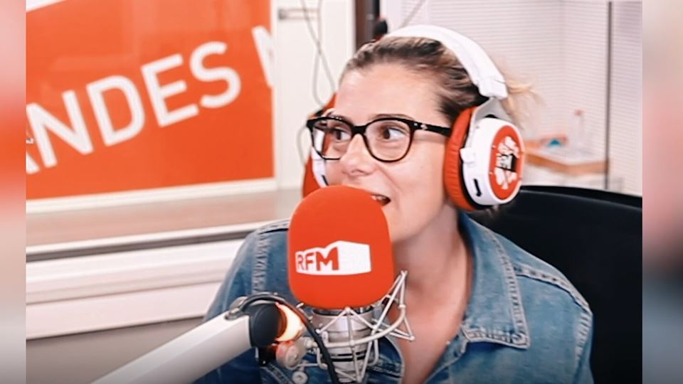 Monica Sintra canta Faz Gostos...