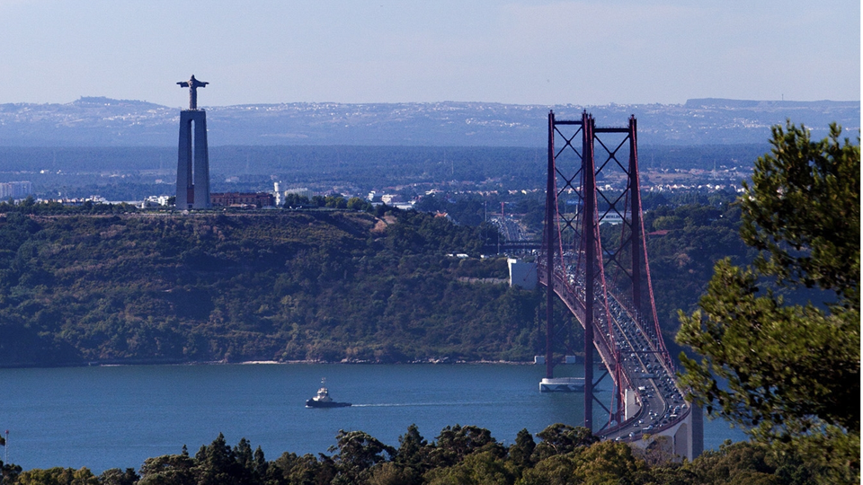 Panorâmico de Monsanto reabre,... Panorâmico de Monsanto reabre,...