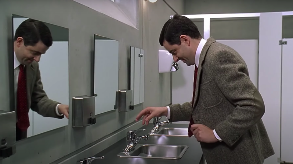 Vê aqui como se lava as mãos e...